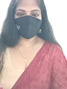 Snapshot of shivani27 chatting on 07.04.26 shivani27 online show from 07.04.26