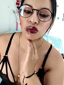 Snapshot of AntonelaMorriz chatting on 04.18.26 AntonelaMorriz online show from 04.18.26