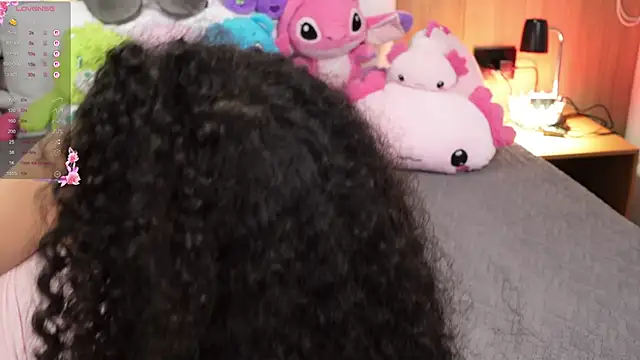 Snapshot of Victoria_Curly chatting on 11.19.25 Victoria Curly online show from 11.19.25