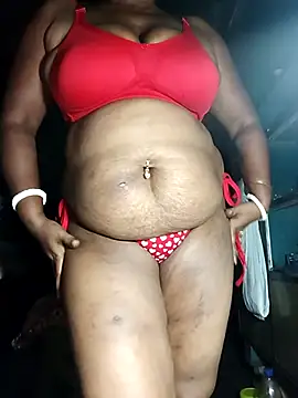 Snapshot of Nude-Priya2 chatting on 10.28.25 Nude-Priya2 online show from 10.28.25