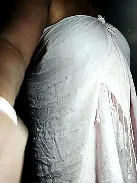 Snapshot of Nude-Priya2 chatting on 03.05.26 Nude-Priya2 online show from 03.05.26