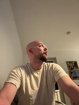 Mrlarox online show from 03.23.26