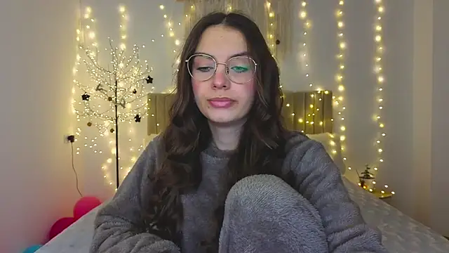 Snapshot of Real_cutie1 chatting on 01.12.26 Real cutie1 online show from 01.12.26