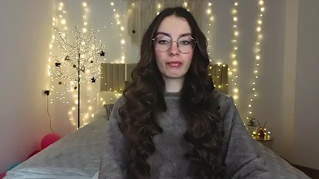 Snapshot of Real_cutie1 chatting on 01.13.26 Real cutie1 online show from 01.13.26