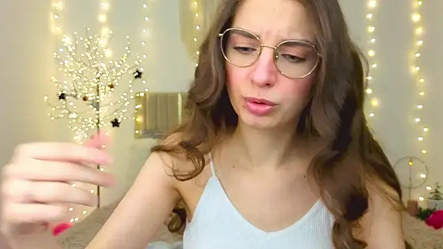 Snapshot of Real_cutie1 chatting on 02.02.26 Real cutie1 online show from 02.02.26