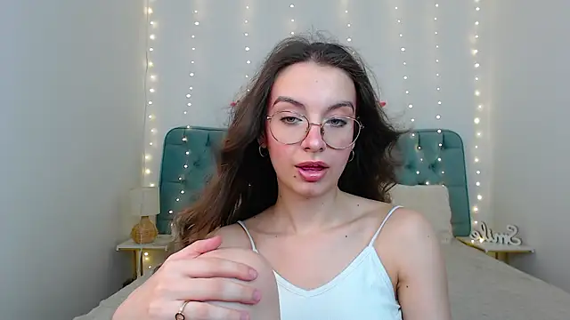 Snapshot of Real_cutie1 chatting on 02.12.26 Real cutie1 online show from 02.12.26