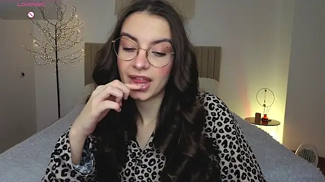 Real cutie1 online show from 04.17.26