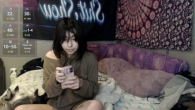 Snapshot of London_Ray chatting on 09.24.25 London Ray online show from 09.24.25
