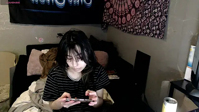 Snapshot of London_Ray chatting on 10.23.25 London Ray online show from 10.23.25