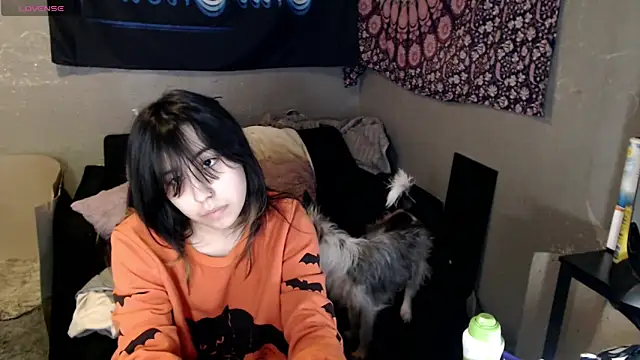 Snapshot of London_Ray chatting on 10.26.25 London Ray online show from 10.26.25