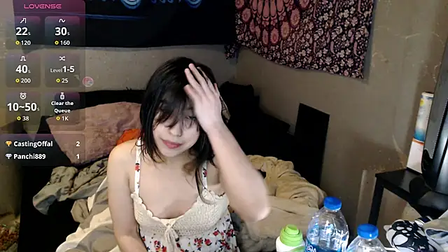 Snapshot of London_Ray chatting on 10.30.25 London Ray online show from 10.30.25