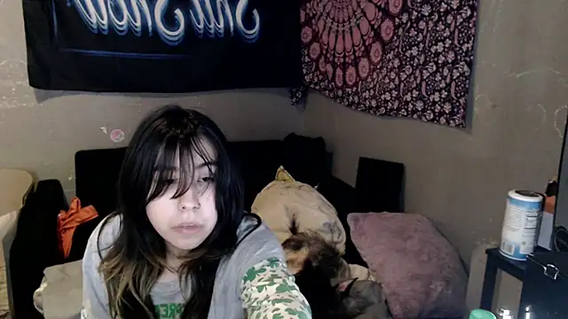 Snapshot of London_Ray chatting on 11.05.25 London Ray online show from 11.05.25