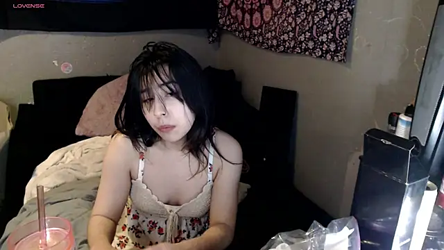 Snapshot of London_Ray chatting on 11.07.25 London Ray online show from 11.07.25