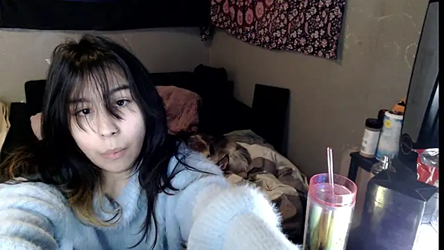 Snapshot of London_Ray chatting on 11.12.25 London Ray online show from 11.12.25