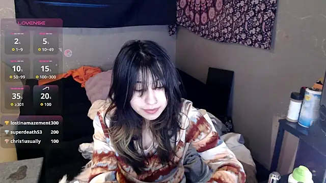 Snapshot of London_Ray chatting on 11.16.25 London Ray online show from 11.16.25