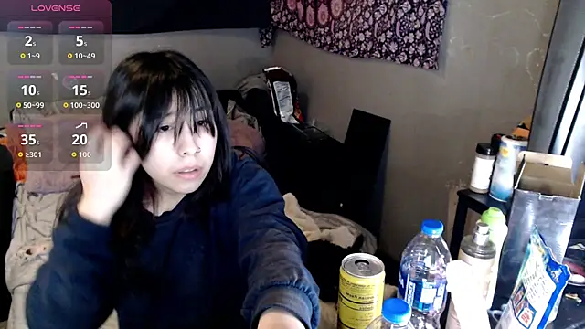 Snapshot of London_Ray chatting on 11.30.25 London Ray online show from 11.30.25