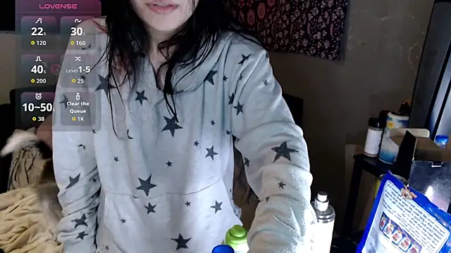 Snapshot of London_Ray chatting on 12.05.25 London Ray online show from 12.05.25