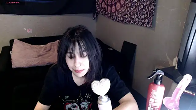 London Ray online show from 01.15.26