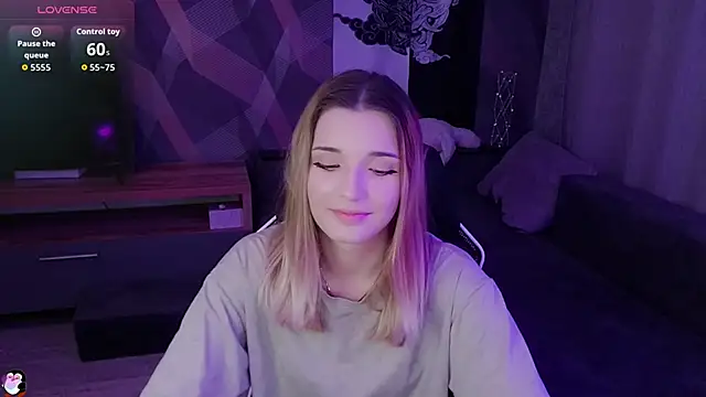 Sandy Belle online show from 10.23.25