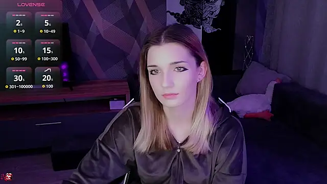 Sandy Belle online show from 10.30.25