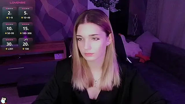 Sandy Belle online show from 11.21.25