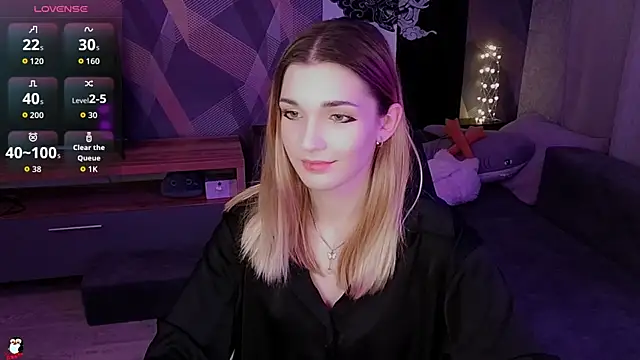 Sandy Belle online show from 11.27.25