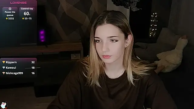 Sandy Belle online show from 12.05.25