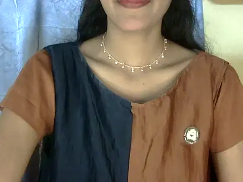 Snapshot of zara_Khan0 chatting on 09.18.25 zara Khan0 online show from 09.18.25