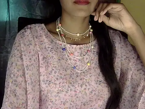 zara Khan0 online show from 11.23.25