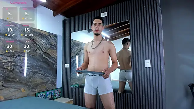 Snapshot of _Axel_09 chatting on 09.17.25 Axel 09 online show from 09.17.25