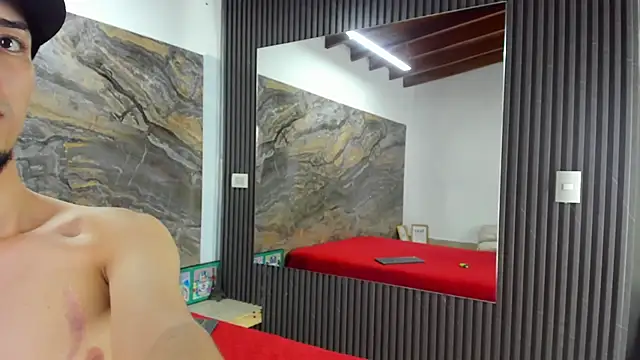 Snapshot of _Axel_09 chatting on 10.05.25 Axel 09 online show from 10.05.25