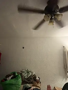 Nia Desire online show from 12.23.25