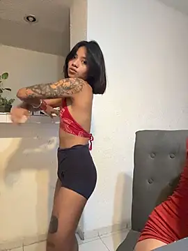 Snapshot of Nia_Desire chatting on 07.21.26 Nia Desire online show from 07.21.26
