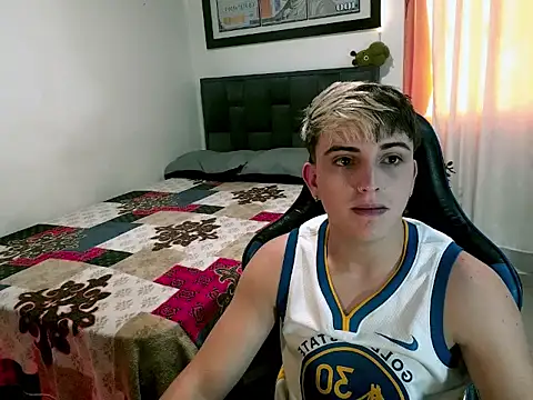 Justin trevor1 online show from 06.19.26