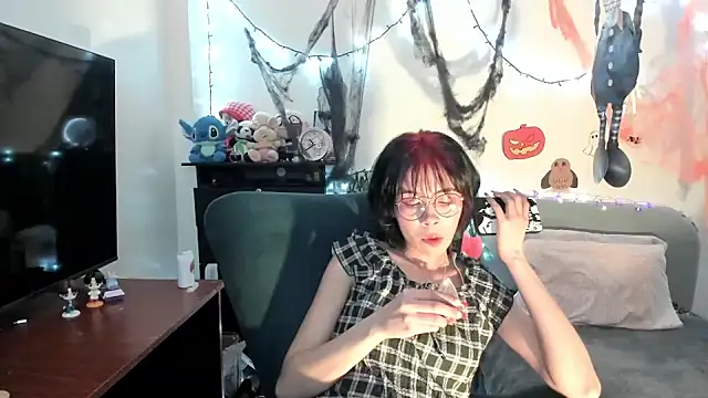 dolliette24 online show from 10.23.25