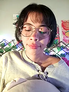 Snapshot of dolliette24 chatting on 05.10.26 dolliette24 online show from 05.10.26