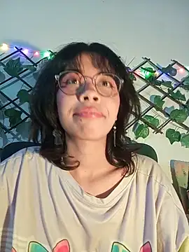 Snapshot of dolliette24 chatting on 05.27.26 dolliette24 online show from 05.27.26
