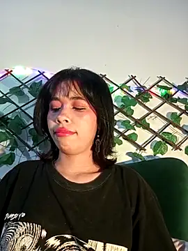 Snapshot of dolliette24 chatting on 05.29.26 dolliette24 online show from 05.29.26