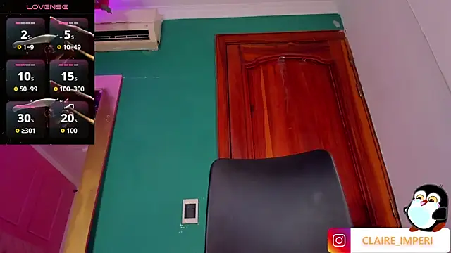 Snapshot of CLAIRE_EMPIRE chatting on 11.05.25 CLAIRE EMPIRE online show from 11.05.25