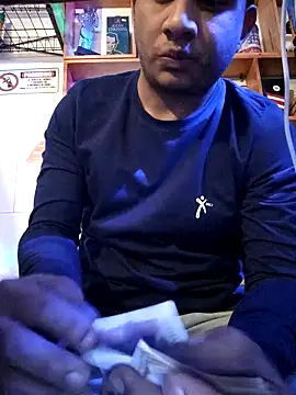 vboli08 online show from 10.18.25