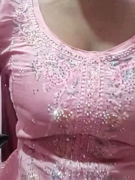 Snapshot of Reeta-rani chatting on 10.01.25 Reeta-rani online show from 10.01.25