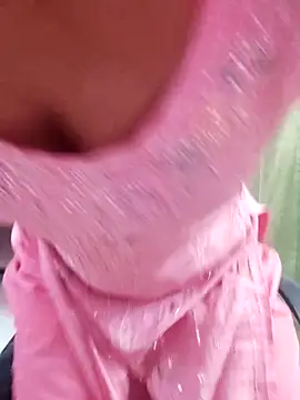 Snapshot of Reeta-rani chatting on 11.17.25 Reeta-rani online show from 11.17.25