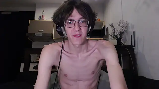 Snapshot of LovesomeCookie chatting on 10.15.25 LovesomeCookie online show from 10.15.25