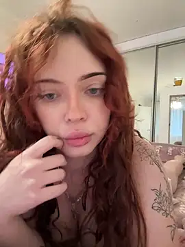 Snapshot of Hannah_xBaby chatting on 09.29.25 Hannah xBaby online show from 09.29.25