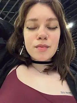 lucy-joy online show from 05.12.26