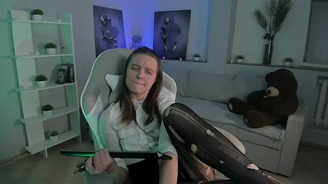 AlicePill online show from 11.22.25