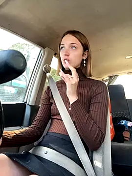 DollyTall online show from 09.11.25