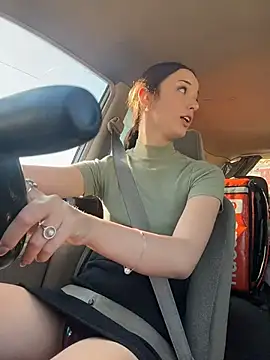 DollyTall online show from 10.07.25