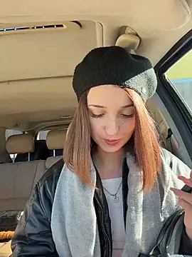 DollyTall online show from 10.15.25