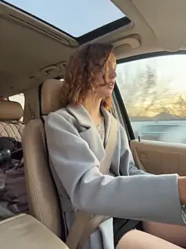 DollyTall online show from 11.22.25